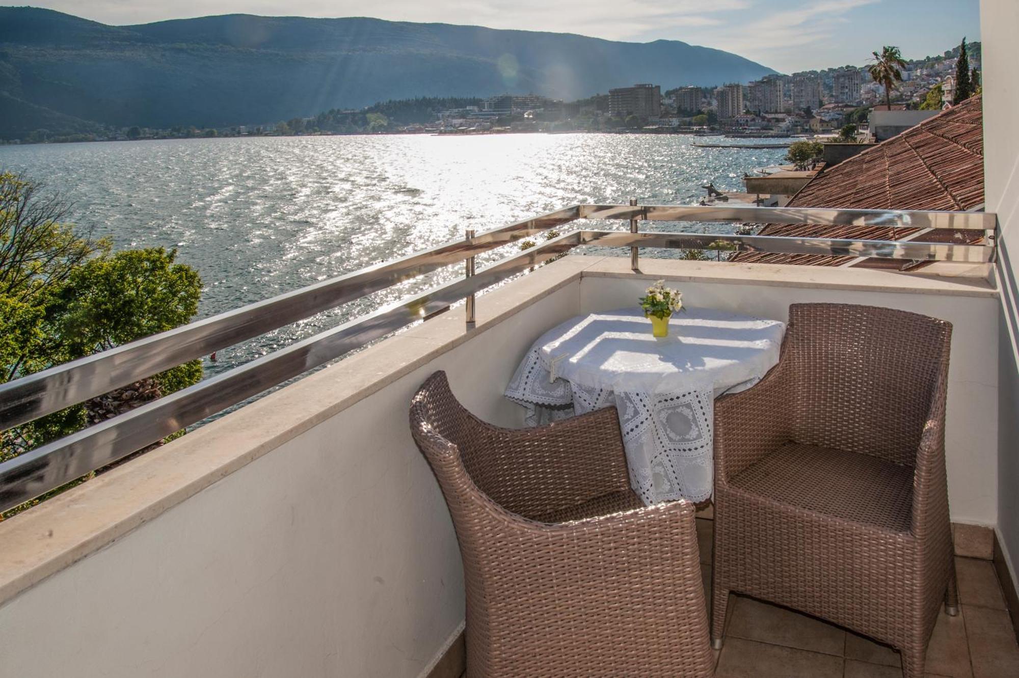 Apartments Mako Herceg Novi Kültér fotó