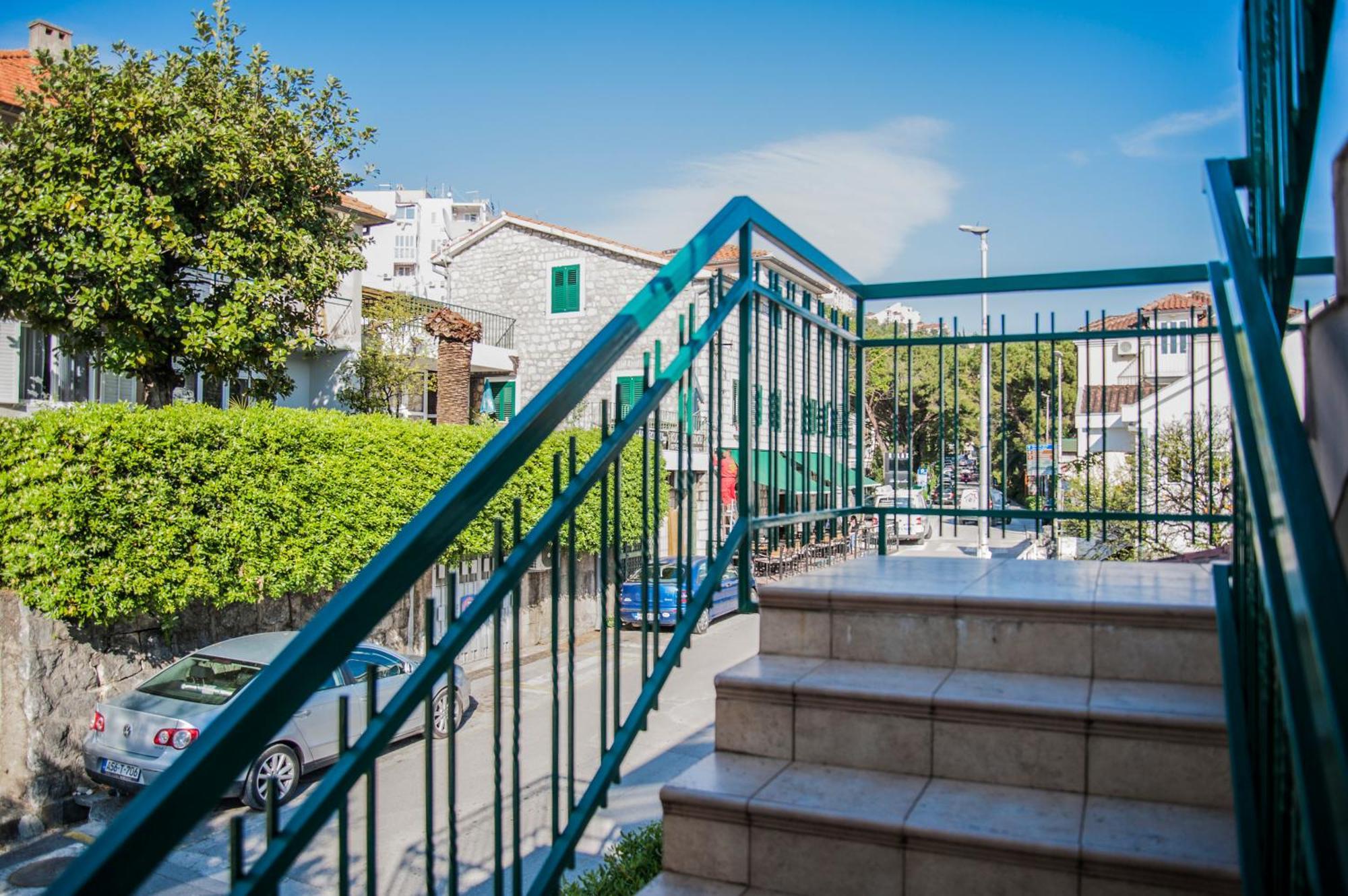 Apartments Mako Herceg Novi Kültér fotó