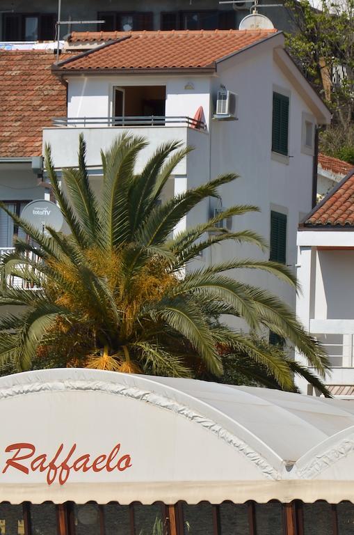 Apartments Mako Herceg Novi Szoba fotó